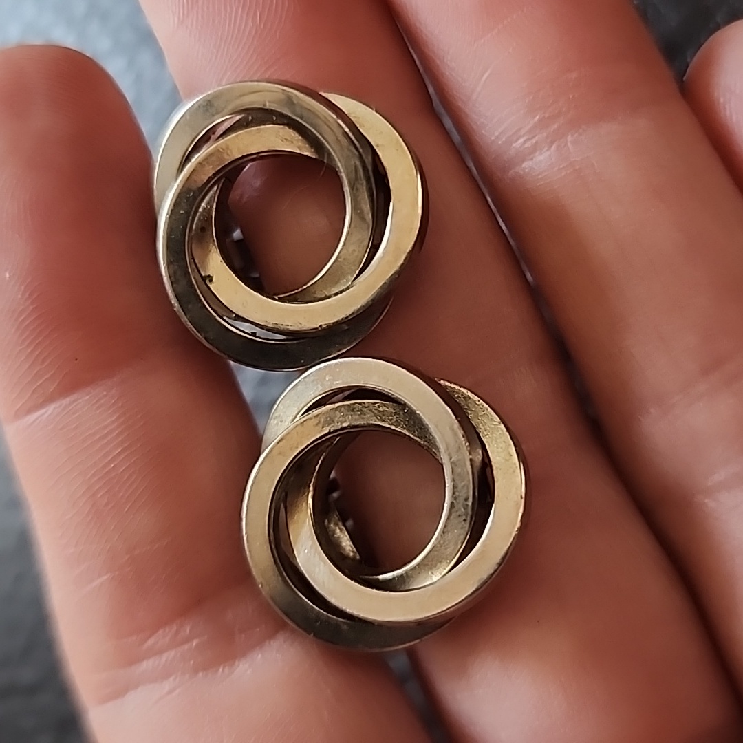 Vtg Marino Clip On Earrings